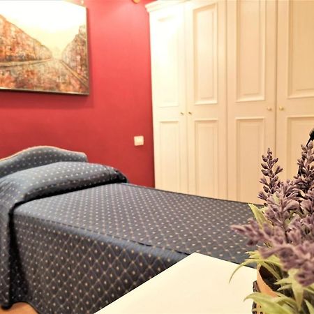 Flann O'Brien Rooms Рим Екстериор снимка