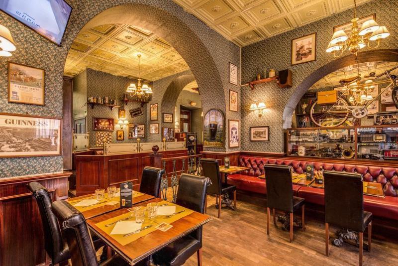 Flann O'Brien Rooms Рим Екстериор снимка