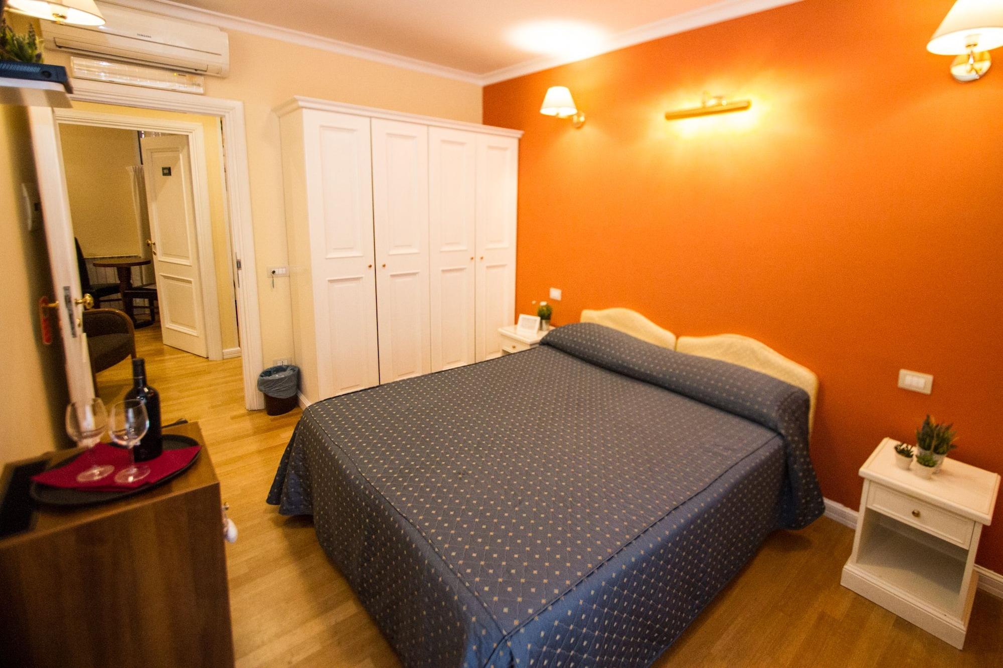 Flann O'Brien Rooms Рим Екстериор снимка